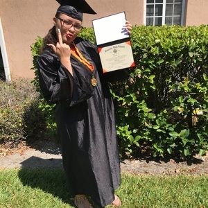 Meet your Posher, Alisa